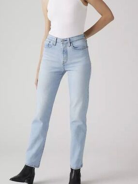 LEVI'S | Wedgie Jean - Size 24